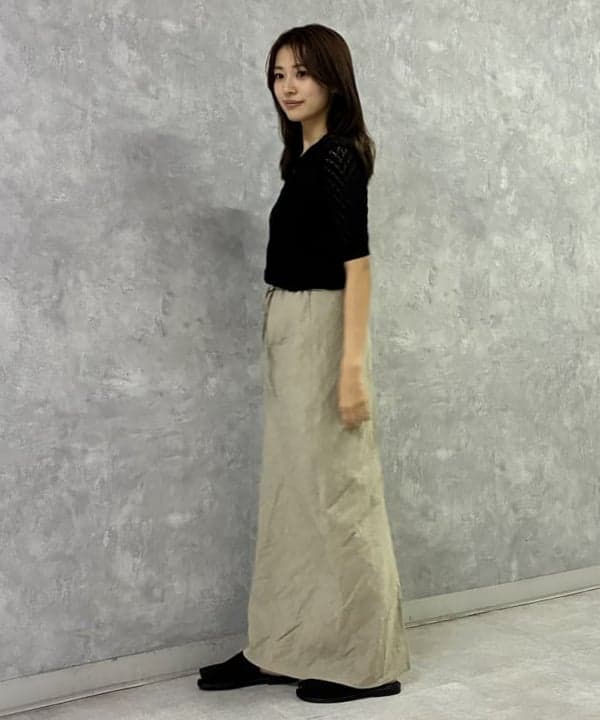 茂野 真楓さんの「BEAMS WOMEN｜コットンラミー バイアス スカート」を使ったコーディネート