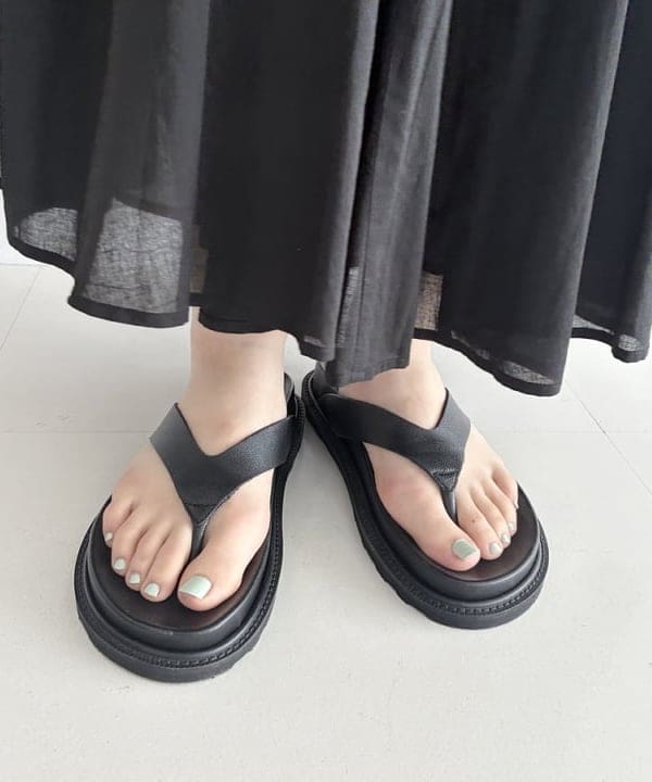 坂本 涼花さんの「BEAMS WOMEN｜MARIHA / 月の夢 ワンピース ソリッド」を使ったコーディネート