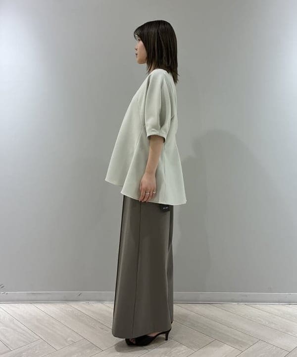 菜月さんの「BEAMS WOMEN｜トリコット イージーパンツ」を使ったコーディネート