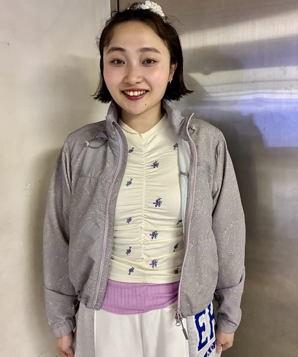 葛岡 七海さんの「BEAMS WOMEN｜【別注】Marmot / パッカブル ジャケット」を使ったコーディネート