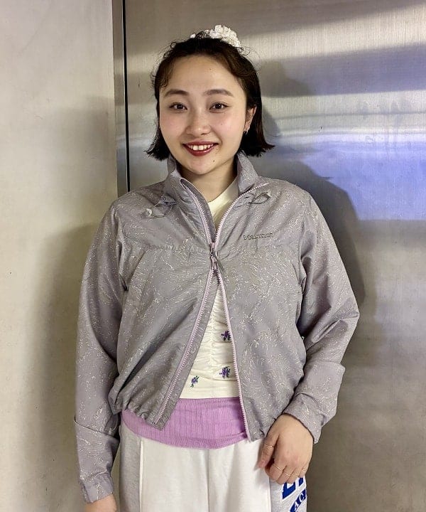 葛岡 七海さんの「BEAMS WOMEN｜【別注】Marmot / パッカブル ジャケット」を使ったコーディネート