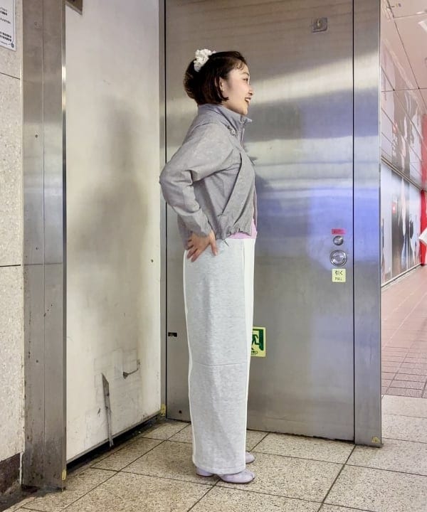 葛岡 七海さんの「BEAMS WOMEN｜【別注】Marmot / パッカブル ジャケット」を使ったコーディネート