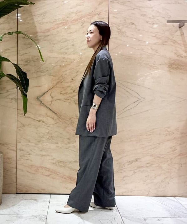 関 桂子さんの「BEAMS WOMEN｜YLEVE / シャンブレー ウール ジャケット」を使ったコーディネート