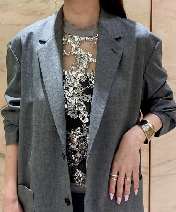 関 桂子さんの「BEAMS WOMEN｜YLEVE / シャンブレー ウール ジャケット」を使ったコーディネート