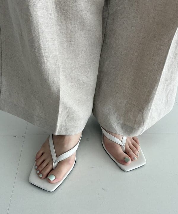 坂本 涼花さんの「BEAMS WOMEN｜トング サンダル .M」を使ったコーディネート