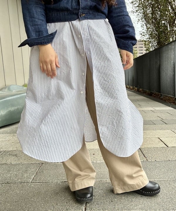 EMORIさんの「BEAMS WOMEN｜クリンクル ストライプ ショートスリーブ ワンピース」を使ったコーディネート