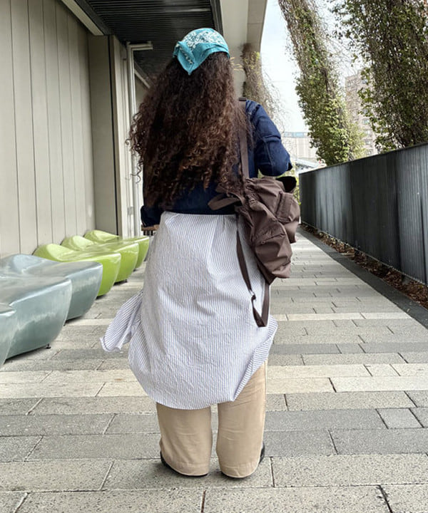 EMORIさんの「BEAMS WOMEN｜クリンクル ストライプ ショートスリーブ ワンピース」を使ったコーディネート