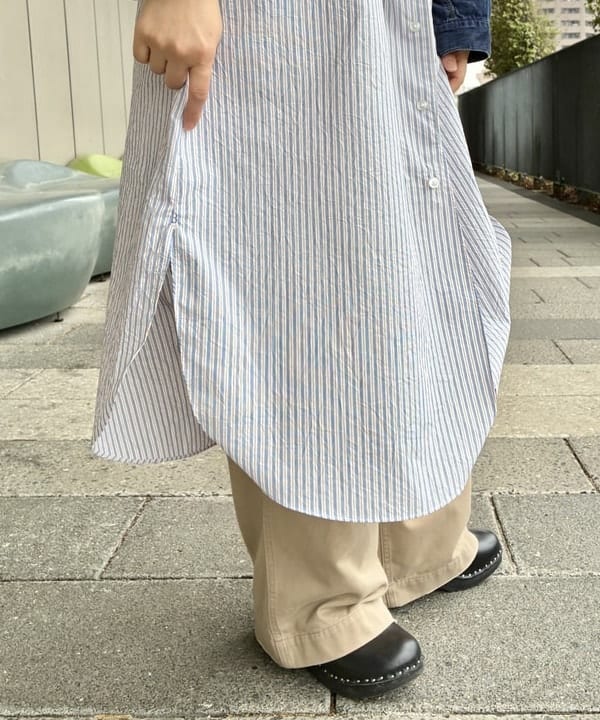 EMORIさんの「BEAMS WOMEN｜クリンクル ストライプ ショートスリーブ ワンピース」を使ったコーディネート