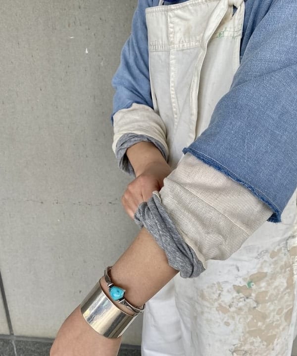 EMORIさんの「BEAMS WOMEN｜maturely / ラメ ボーダー タビ ソックス」を使ったコーディネート