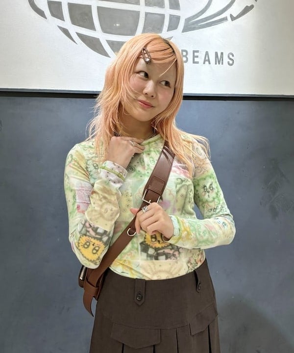 はっとりさんの「BEAMS WOMEN｜ボックス プリーツ ミディ スカート」を使ったコーディネート