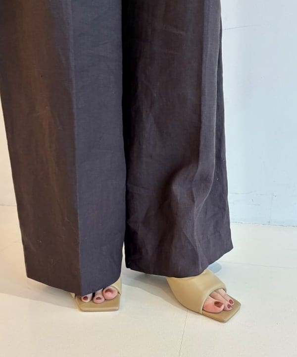 松元 晴佳さんの「BEAMS WOMEN｜シンプル ボートネックニット .M」を使ったコーディネート