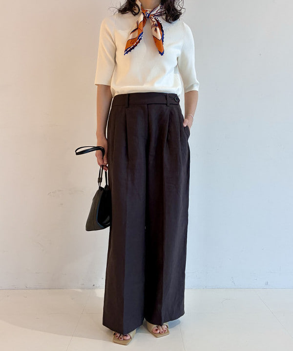 松元 晴佳さんの「BEAMS WOMEN｜シンプル ボートネックニット .M」を使ったコーディネート