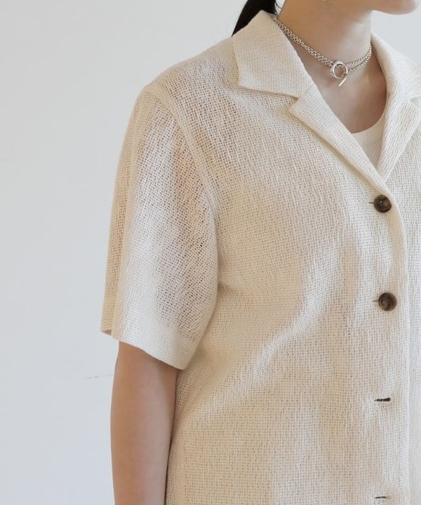 Ichika Hondaさんの「BEAMS WOMEN｜ISOLATION / カーブ パーム バングル シルバー」を使ったコーディネート