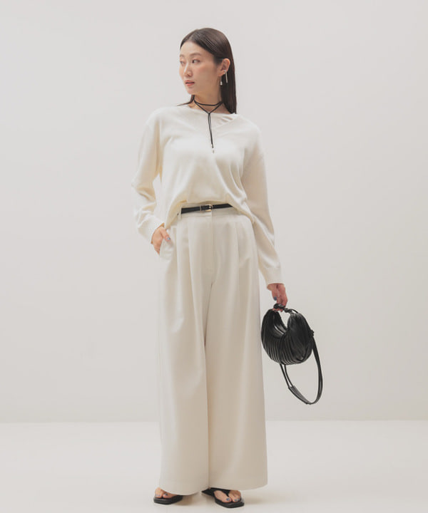 隈元 楓さんの「BEAMS WOMEN｜コットンシルク Vネック プルオーバー」を使ったコーディネート