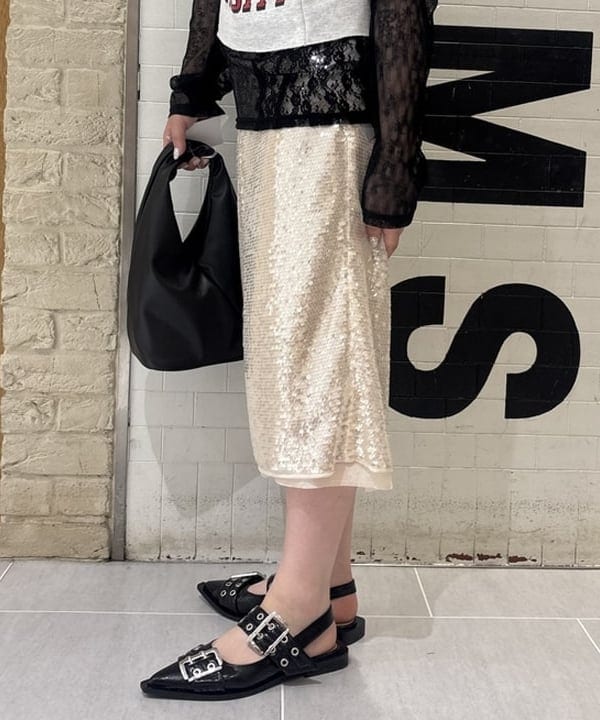 大石彩可さんの「BEAMS WOMEN｜maturely / スパンコール ハーフ パンツ」を使ったコーディネート