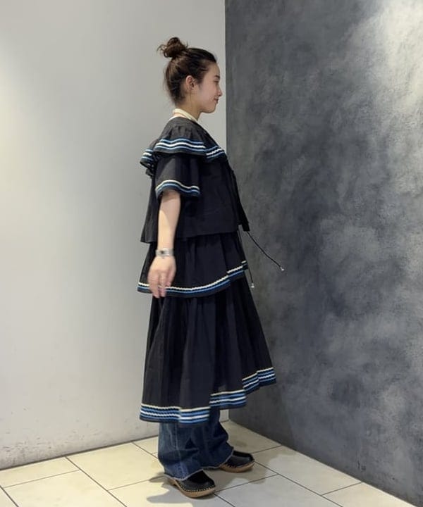 モモさんの「BEAMS WOMEN｜【別注】trepied / ティアード ブラウス」を使ったコーディネート