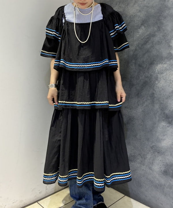 モモさんの「BEAMS WOMEN｜【別注】trepied / ティアード ブラウス」を使ったコーディネート