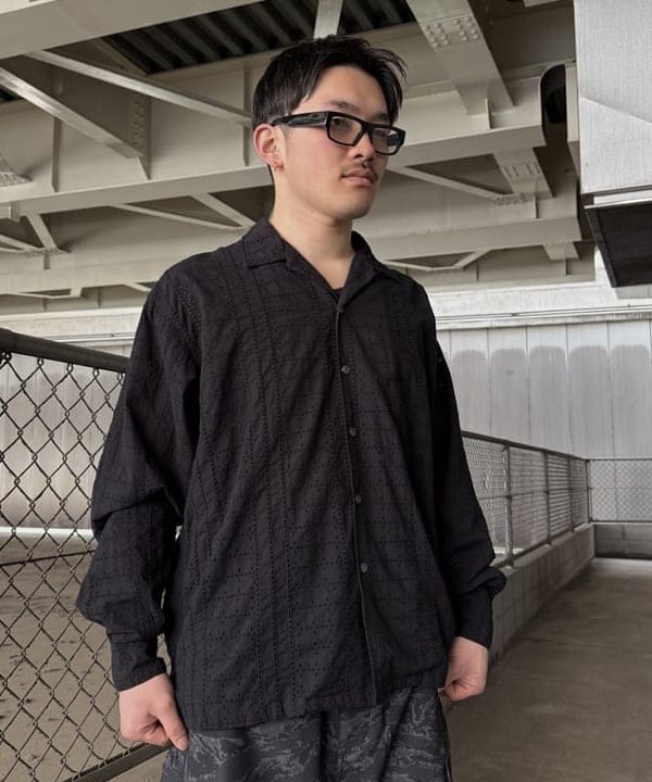 しゅうとさんの「BEAMS WOMEN｜レース オープンカラーシャツ【リラックスフィット】」を使ったコーディネート