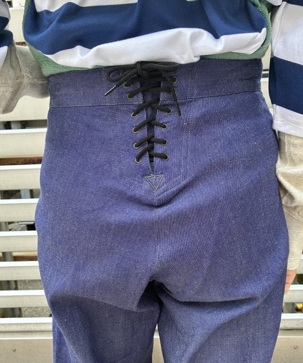 MATSUMOTO AMIさんの「BEAMS WOMEN｜【別注】LACOSTE / ボーダー Tシャツ」を使ったコーディネート