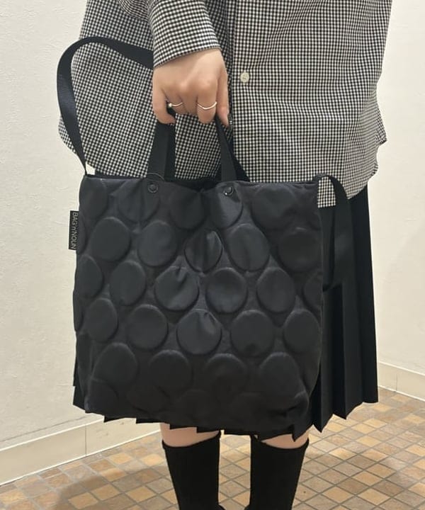 須賀さんの「BEAMS WOMEN｜BAG'n'NOUN &times; BEAMS BOY / 別注 ドット バッグ」を使ったコーディネート