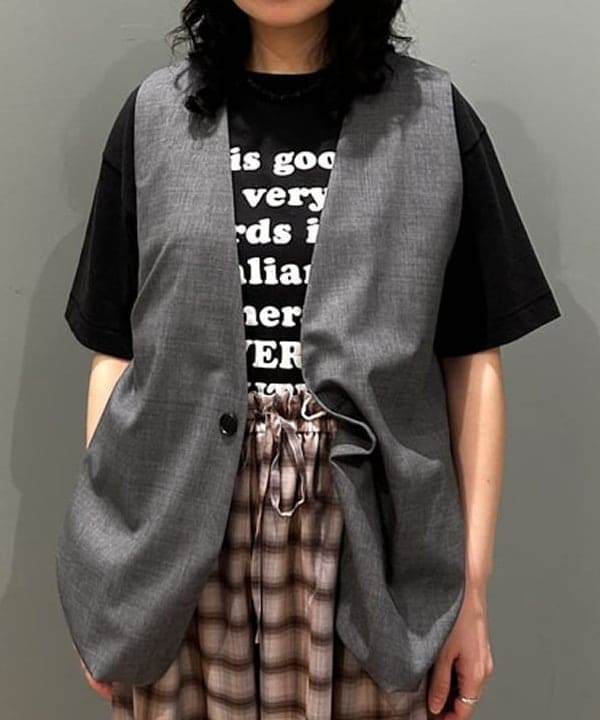 Sakiさんの「BEAMS WOMEN｜【別注】HEAR MY NAME &times; maturely / メモラブル プリント Tシャツ」を使ったコーディネート