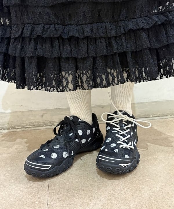 amaさんの「BEAMS WOMEN｜カット レース ティアード ヘム スカート」を使ったコーディネート