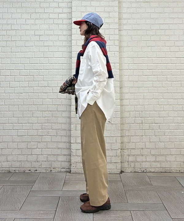 キラリさんの「BEAMS WOMEN｜BEAMS PLUS / アメリカン オックスフォード ボタンダウン シャツ クラシックフィット」を使ったコーディネート