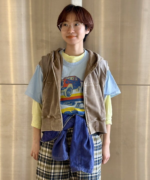 みりさんの「マドラス チェック ショーツ」を使ったコーディネート