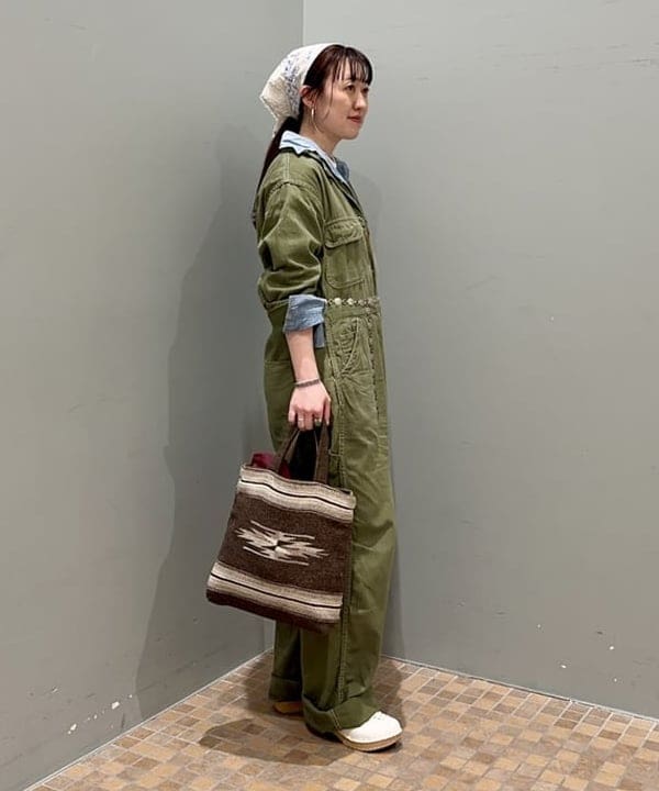 イシイ サオリさんの「BEAMS WOMEN｜ボーイ ベーシック Tシャツ」を使ったコーディネート