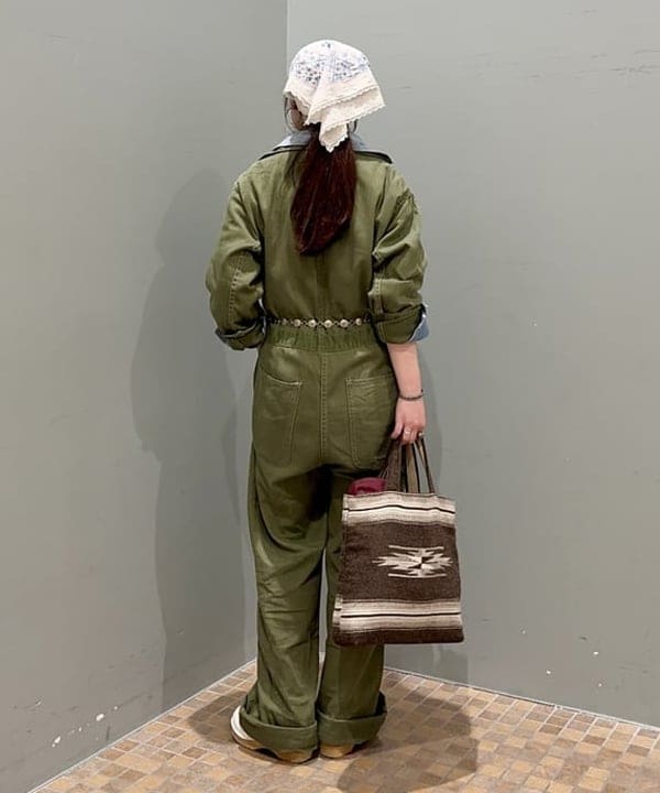 イシイ サオリさんの「BEAMS WOMEN｜ボーイ ベーシック Tシャツ」を使ったコーディネート