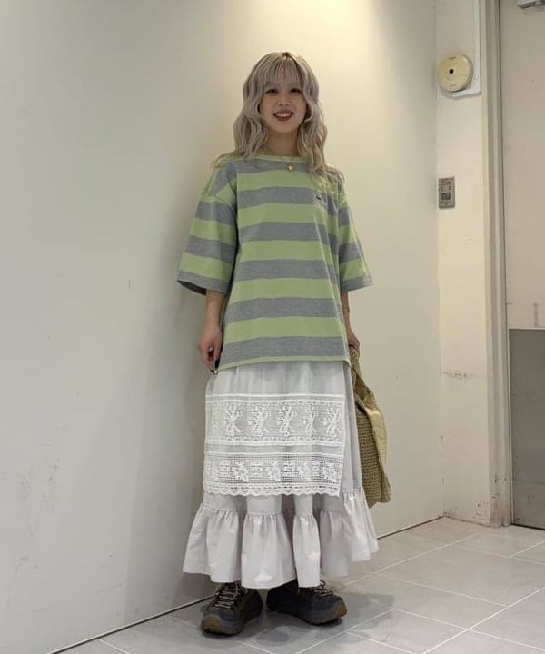 ando naoさんの「BEAMS WOMEN｜【別注】LACOSTE / ボーダー Tシャツ」を使ったコーディネート