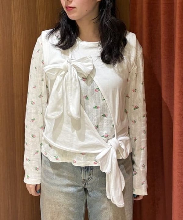 晶さんの「BEAMS WOMEN｜LEVI&rsquo;S(R) / LOOSE BOOT ジーンズ ライトインディゴ」を使ったコーディネート