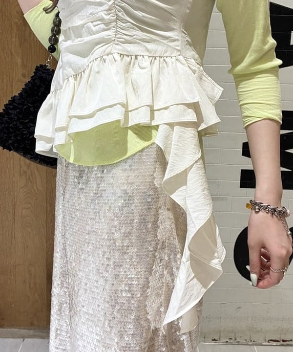 江口 息吹さんの「BEAMS WOMEN｜ｷｬｾfroufrouBsp」を使ったコーディネート