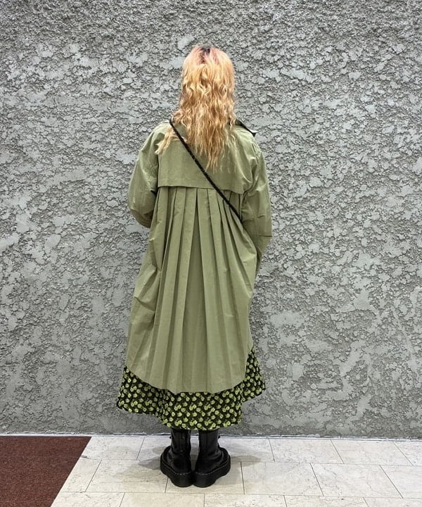 マツモト アカネさんの「BEAMS WOMEN｜ステンレス ニュアンス ハート ネックレス」を使ったコーディネート