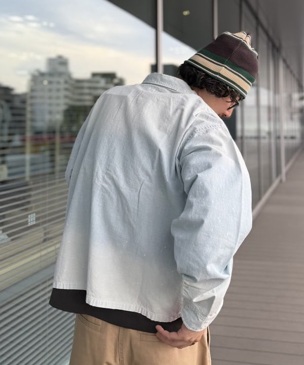 BAKU(東江 漠)さんの「BEAMS WOMEN｜Damage Chambray Shirt」を使ったコーディネート