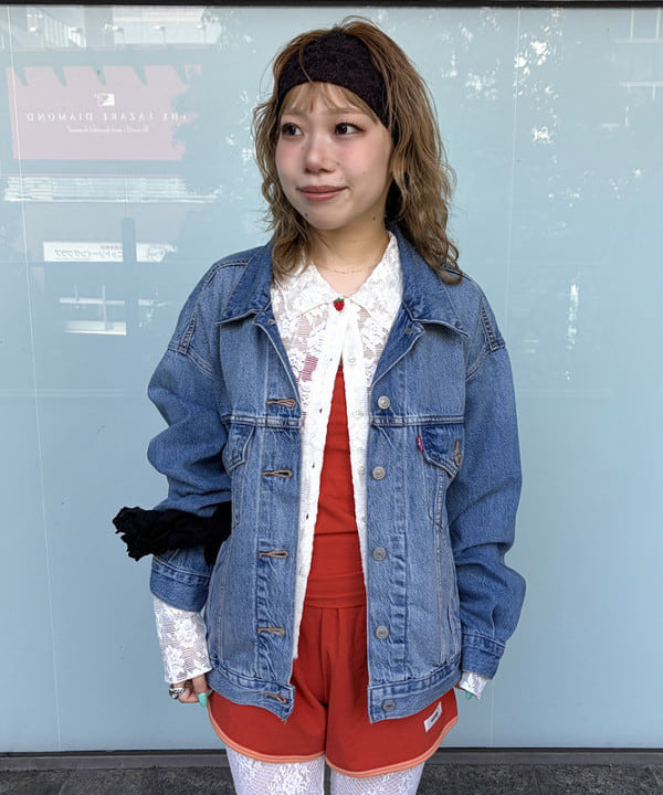 まゆちゃんさんの「BEAMS WOMEN｜LEVI&rsquo;S(R) / 90S トラッカージャケット」を使ったコーディネート