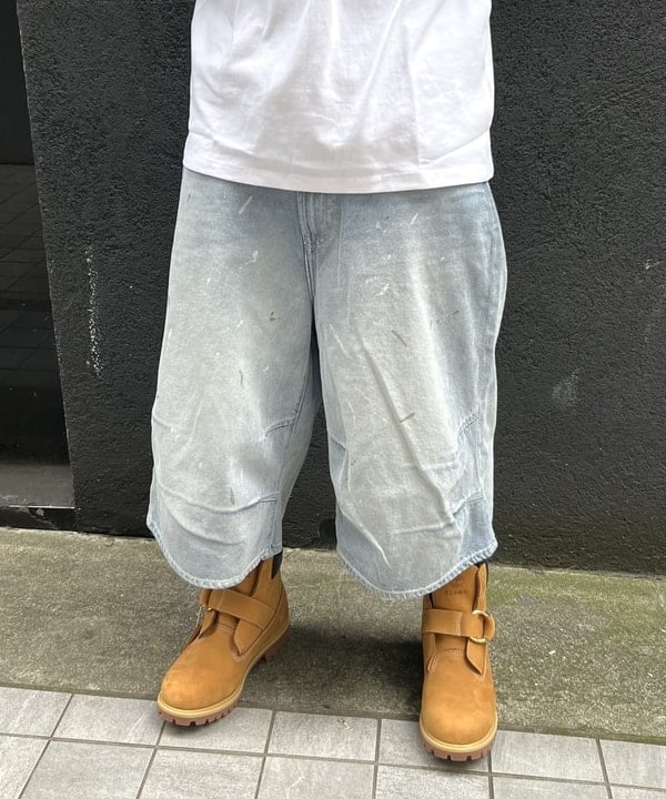 照田 拓史さんの「BEAMS WOMEN｜ワイドストレート クォーターレングス ペインターデニム」を使ったコーディネート