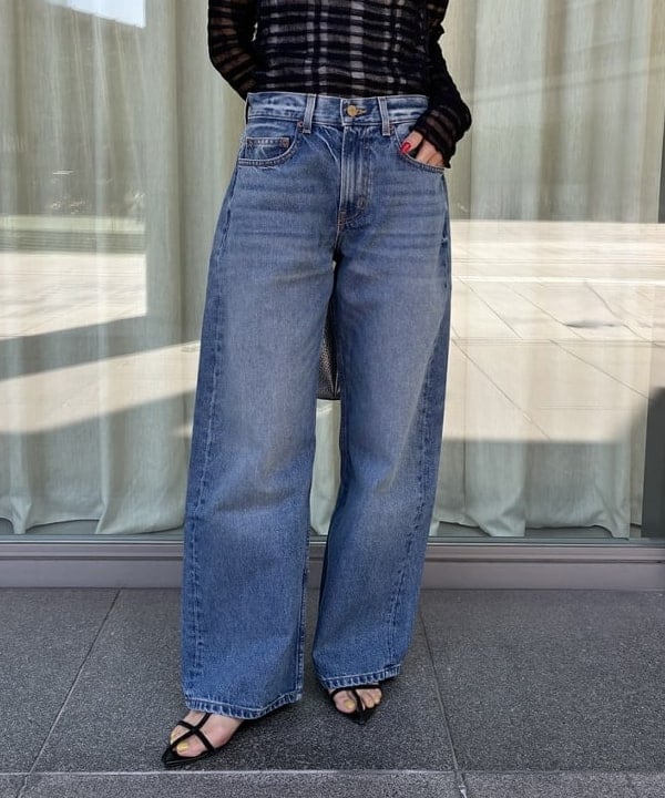 蒲原 捺美さんの「BEAMS WOMEN｜TAN / チェックパターン プルオーバー ニット」を使ったコーディネート