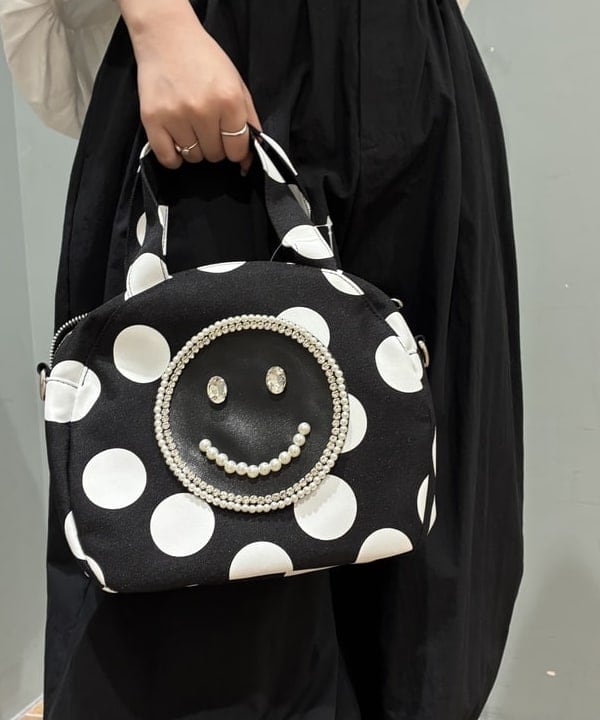 須賀さんの「BEAMS WOMEN｜ギャザー ボリューム パンツ」を使ったコーディネート