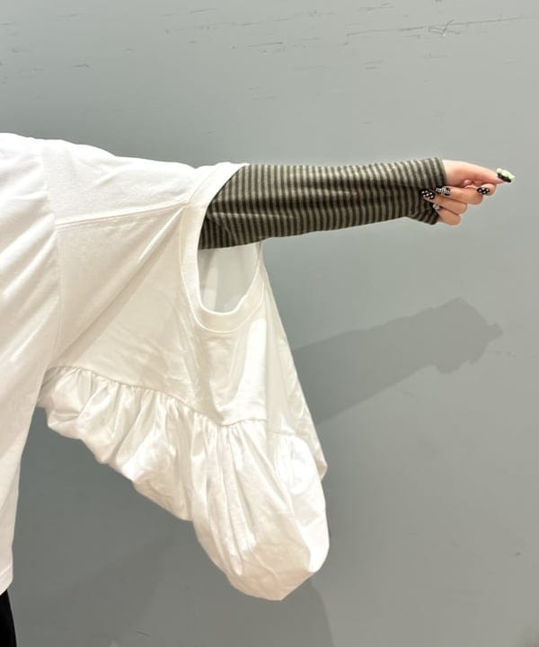 須賀さんの「BEAMS WOMEN｜ギャザー ボリューム パンツ」を使ったコーディネート