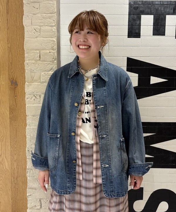 大石彩可さんの「BEAMS WOMEN｜【別注】Lee &times; maturely / ヴィンテージ ロコ ジャケット」を使ったコーディネート