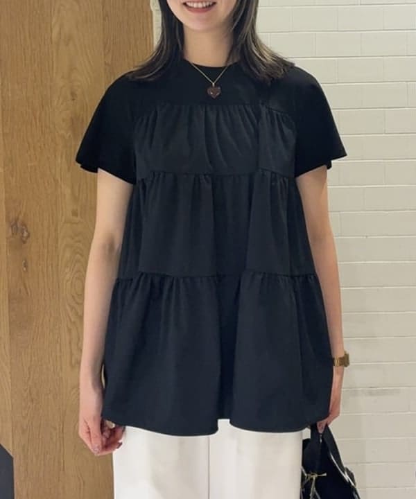 中平 あみさんの「BEAMS WOMEN｜コンビ ティアード プルオーバー」を使ったコーディネート