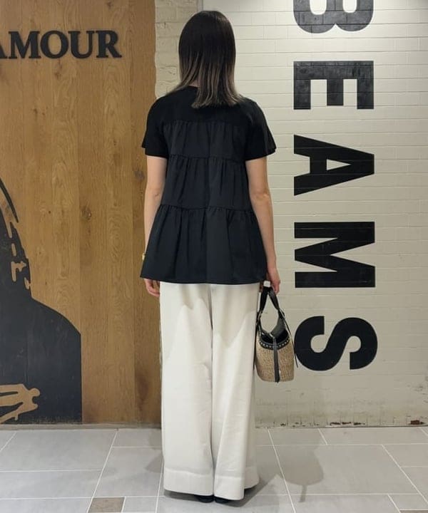 中平 あみさんの「BEAMS WOMEN｜コンビ ティアード プルオーバー」を使ったコーディネート