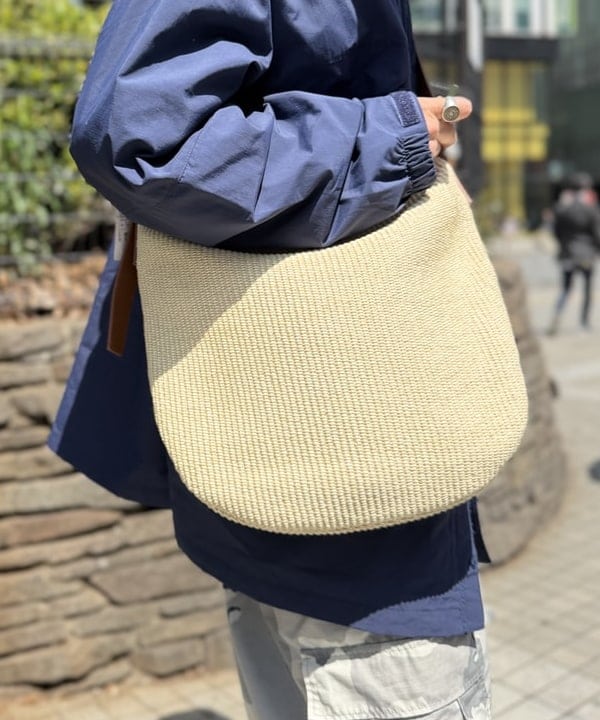 BAKU(東江 漠)さんの「BEAMS WOMEN｜【別注】NEW ERA / 9FIFTY Refrective Cap」を使ったコーディネート