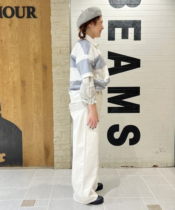 エノモト アミさんの「BEAMS WOMEN｜ドビー ストライプ ビッグ BDシャツ ＜定番 / オンオフ兼用＞」を使ったコーディネート