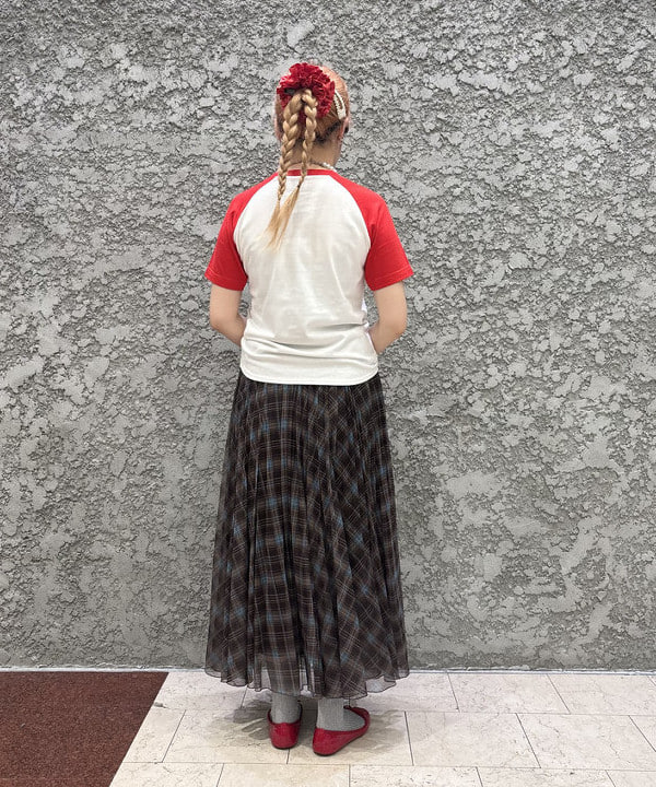 マツモト アカネさんの「BEAMS WOMEN｜チュール チェック プリーツ スカート」を使ったコーディネート