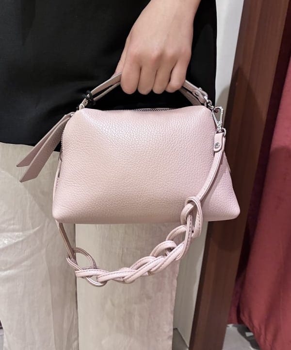 Kanaeさんの「BEAMS WOMEN｜GIANNI CHIARINI / ALIFA レザーショルダーバッグ S」を使ったコーディネート