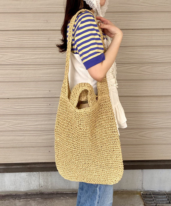 カタヤマ アヤさんの「BEAMS WOMEN｜裾 フレアー キャミソール」を使ったコーディネート