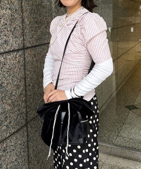 松本 佳菜子さんの「BEAMS WOMEN｜GHOSPELL / Ingie Stripe Top」を使ったコーディネート