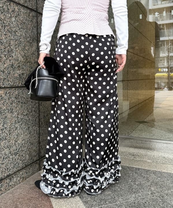 松本 佳菜子さんの「BEAMS WOMEN｜GHOSPELL / Ingie Stripe Top」を使ったコーディネート